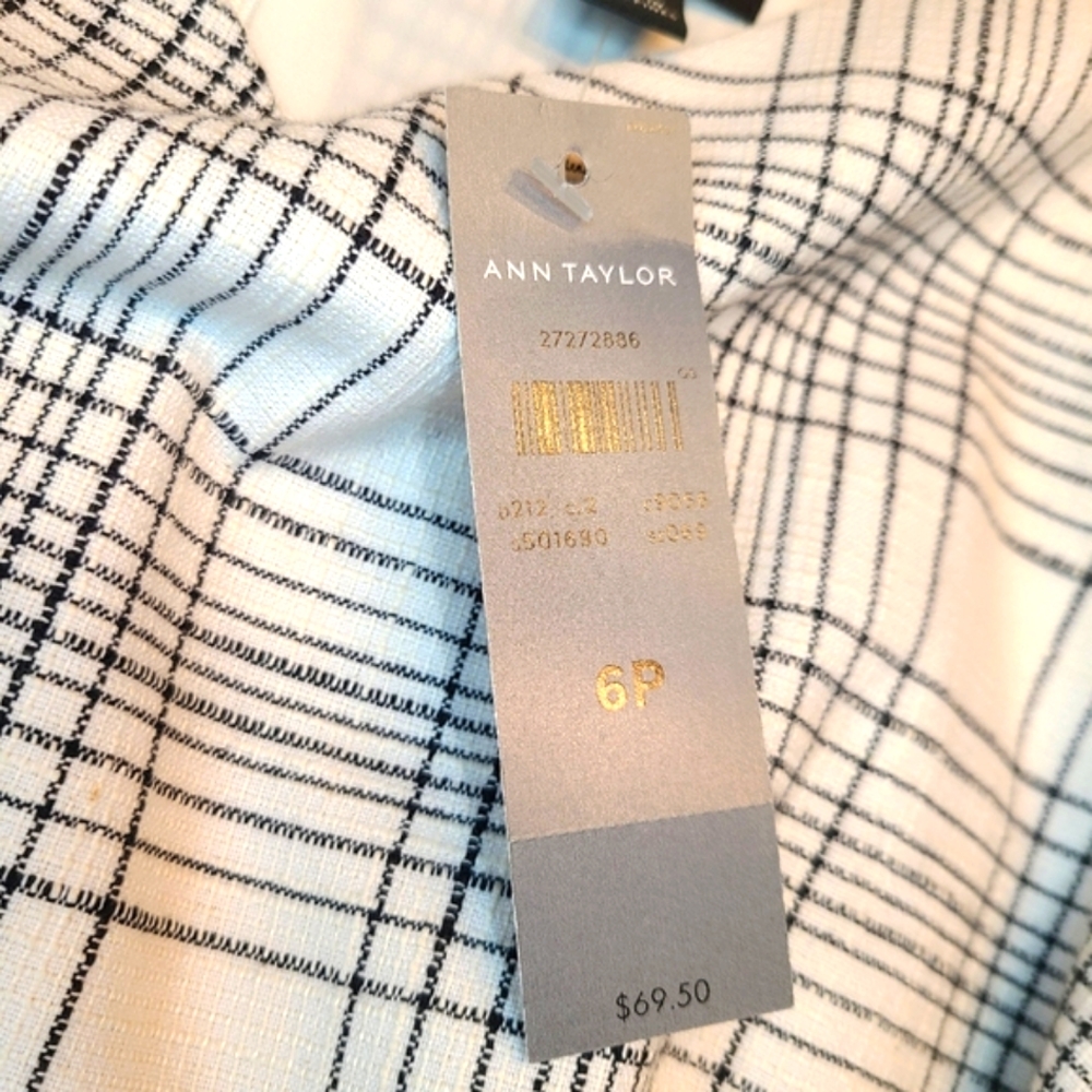 NWT Ann Taylor Plaid Career Top Size 6P - Picture 5 of 9